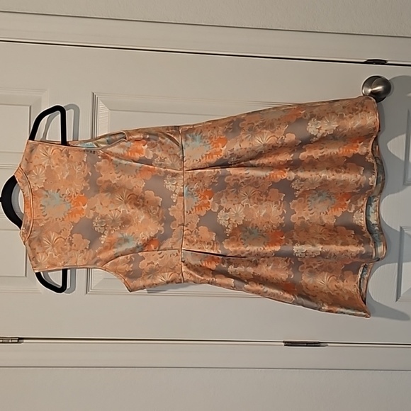 EUC Ladakh Dress - Picture 4 of 5